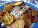 Dorada al horno con patatas y cebolla